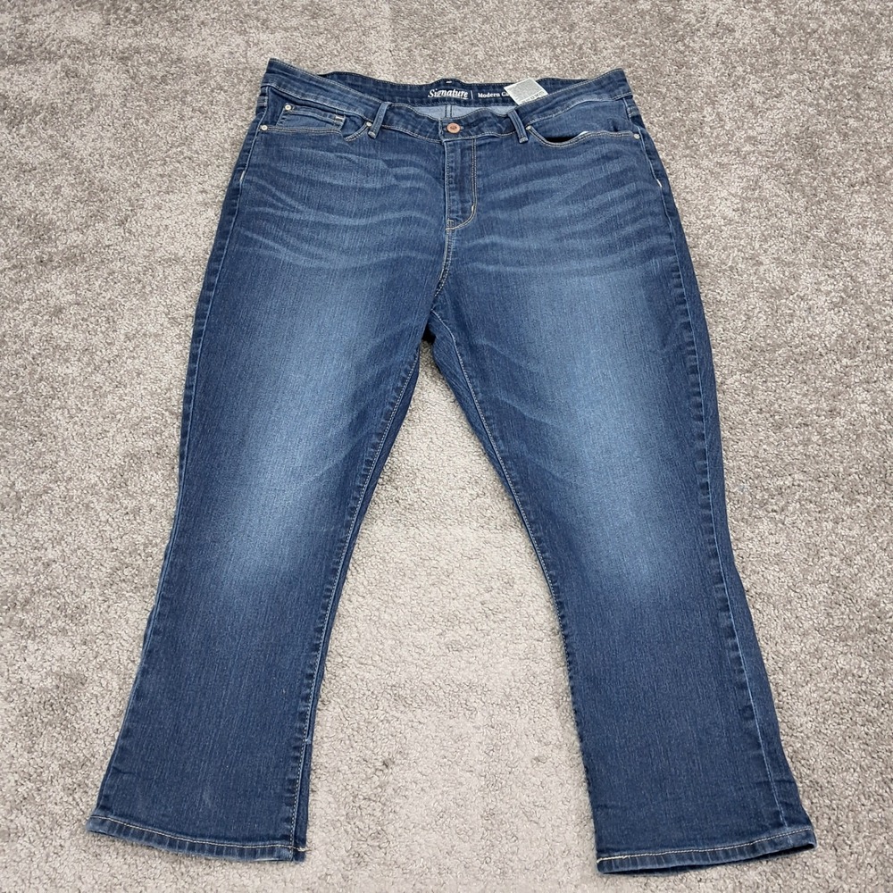 Signature by Levi Strauss & Co Mens Modern Capri Jeans Blue 34x23 Medium Wash